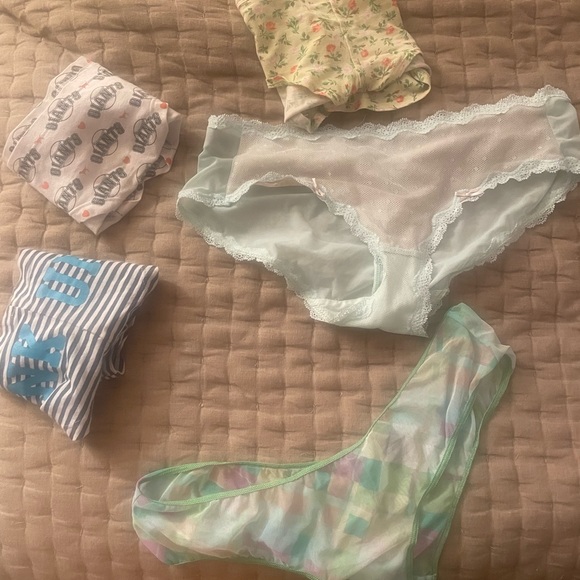 Victoria's Secret Other - Bundle of underwear’s